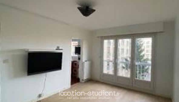 Logement tudiant Studio à Asnires sur Seine (92600)