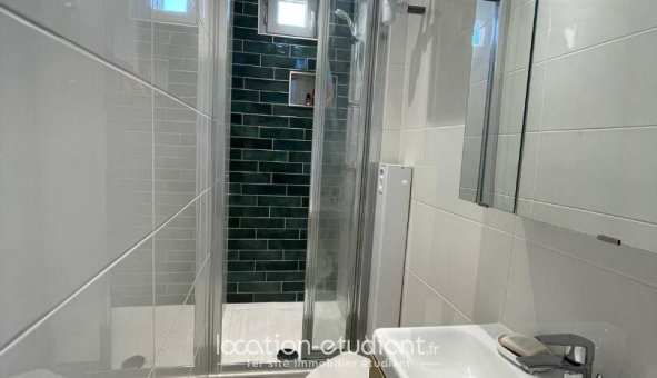 Logement tudiant Studio à Asnires sur Seine (92600)