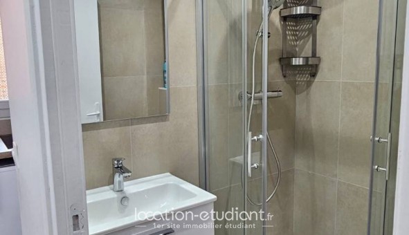 Logement tudiant Studio à Asnires sur Seine (92600)