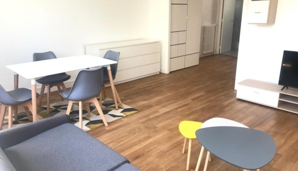 Logement tudiant Studio à Asnires sur Seine (92600)