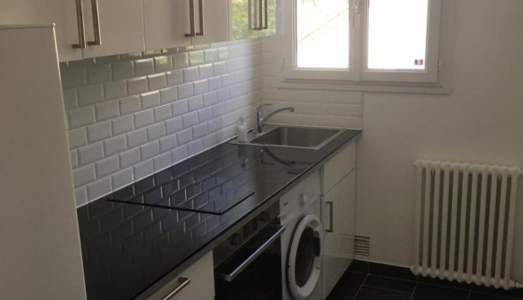 Logement tudiant Studio à Asnires sur Seine (92600)