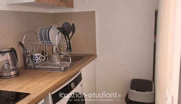 Logement tudiant Studio à Asnires sur Seine (92600)