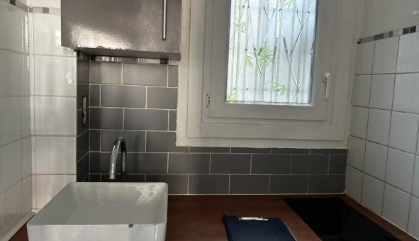 Logement tudiant Studio à Asnires sur Seine (92600)