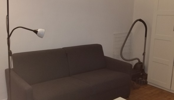 Logement tudiant Studio à Asnires sur Seine (92600)