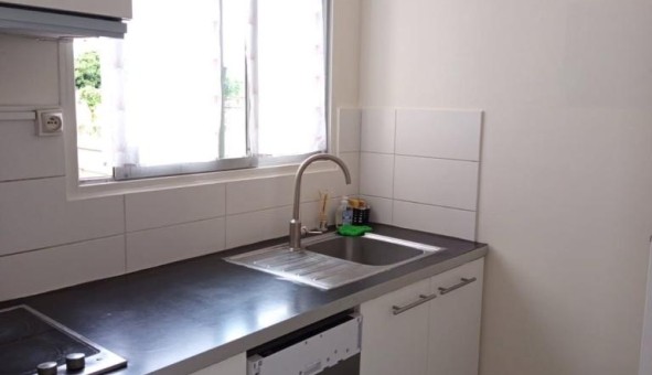 Logement tudiant Studio à Asnires sur Seine (92600)