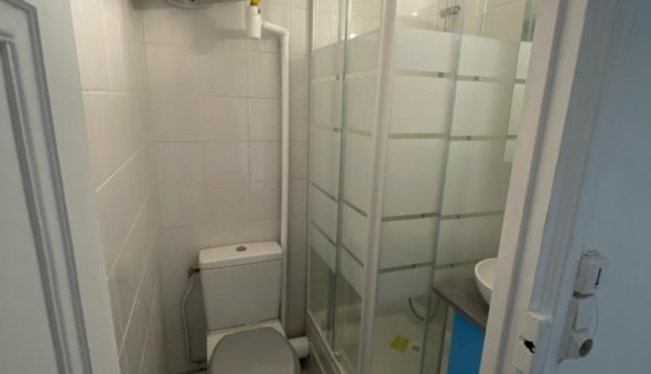 Logement tudiant Studio à Asnires sur Seine (92600)