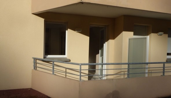 Logement �tudiant Studio &agrave; Atur (24750)