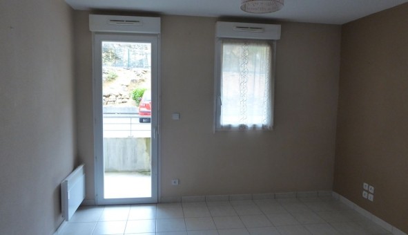 Logement �tudiant Studio &agrave; Atur (24750)