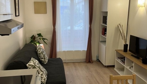 Logement tudiant Location Studio Vide Aubervilliers (93300)