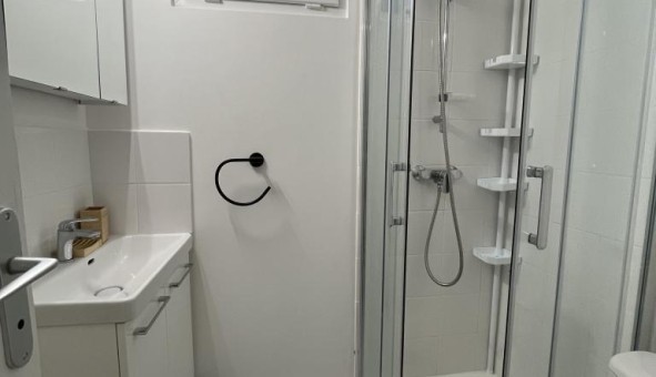 Logement tudiant Studio à Aubervilliers (93300)