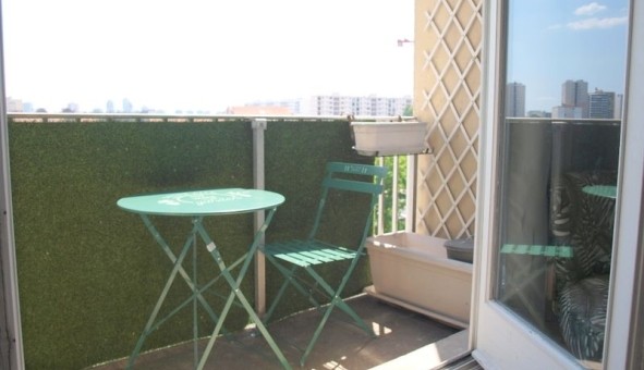 Logement �tudiant Studio &agrave; Aubervilliers (93300)