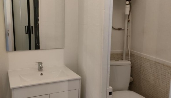 Logement tudiant Studio à Aubire (63170)