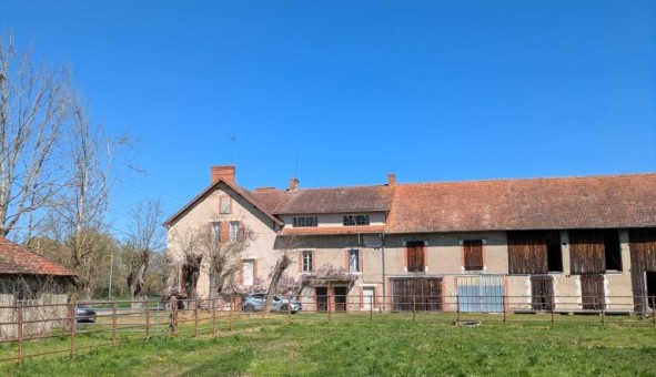 Logement tudiant Studio à Audes (03190)