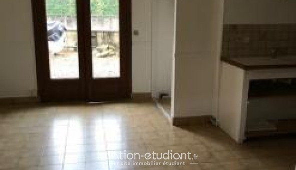 Logement tudiant Studio à Aulnay sur Mauldre (78126)
