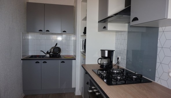 Logement �tudiant Studio &agrave; Aurillac (15000)