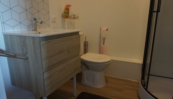 Logement �tudiant Studio &agrave; Aurillac (15000)