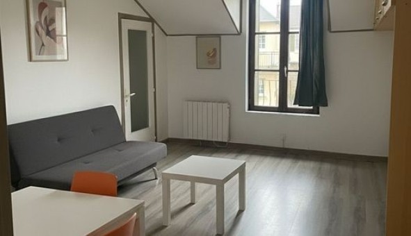 Logement �tudiant Studio &agrave; Auvers Saint Georges (91580)