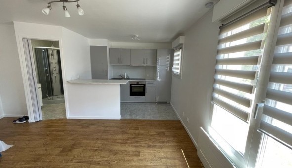 Logement �tudiant Studio &agrave; Auvers Saint Georges (91580)