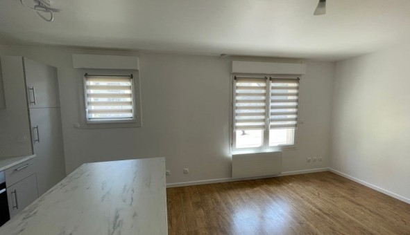 Logement �tudiant Studio &agrave; Auvers Saint Georges (91580)