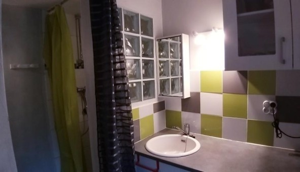 Logement tudiant Studio à Auvers le Hamon (72300)