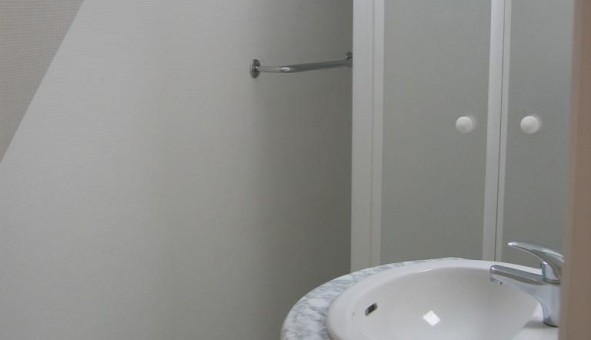 Logement tudiant Studio à Avez (72400)