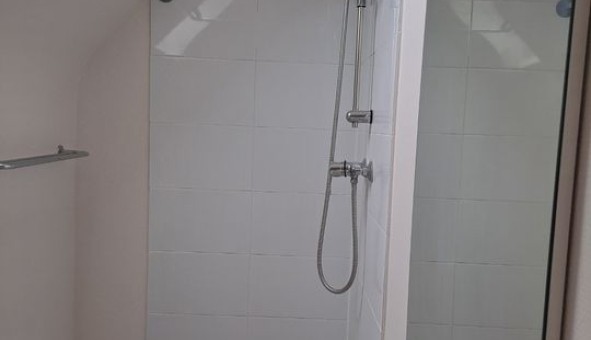 Logement �tudiant Studio &agrave; Avez� (72400)