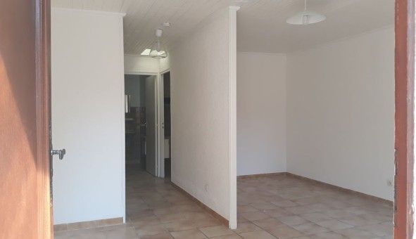 Logement tudiant Studio à Avignon (84000)
