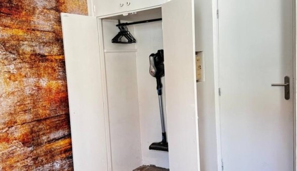 Logement tudiant Studio à Avignon (84000)