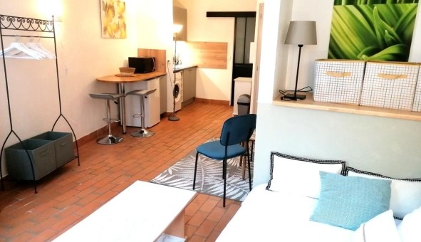 Logement tudiant Location Studio Vide Avignon (84000)