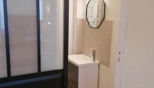Logement tudiant Studio à Avignon (84000)