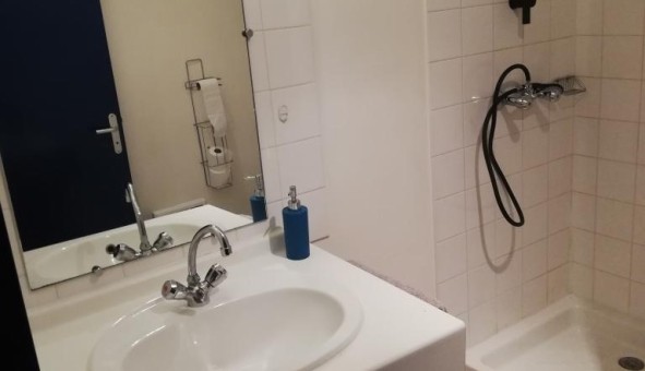 Logement tudiant Studio à Avignon (84000)