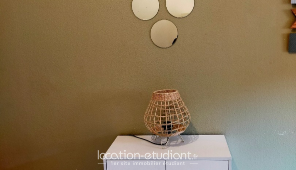 Logement tudiant Studio à Avignon (84000)