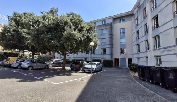 Logement tudiant Studio à Avignon (84000)