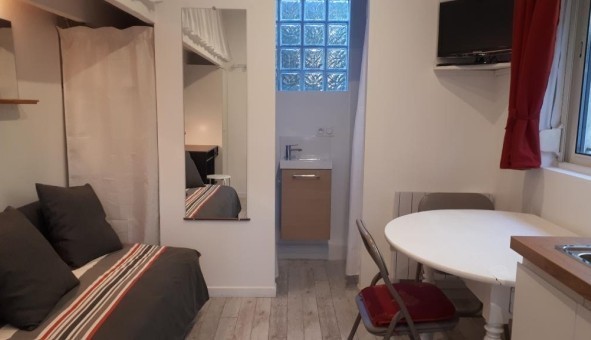 Logement tudiant Studio à Avignon (84000)