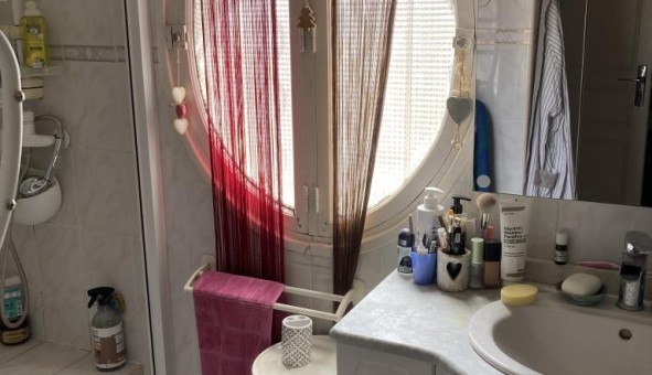 Logement tudiant Studio à Avignon (84000)