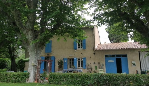 Logement tudiant Location Studio Vide Avignon (84000)