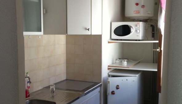 Logement tudiant Location Studio Vide Avignon (84000)