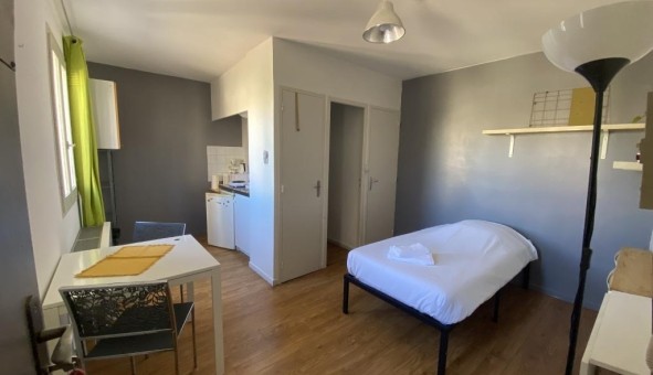 Logement tudiant Location Studio Vide Avignon (84000)