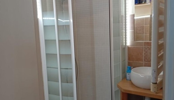Logement tudiant Studio à Avignon (84000)