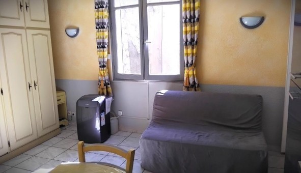 Logement tudiant Studio à Avignon (84000)