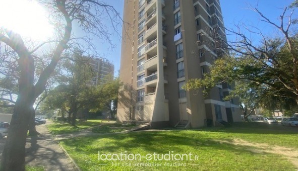 Logement tudiant Location Studio Vide Avignon (84000)