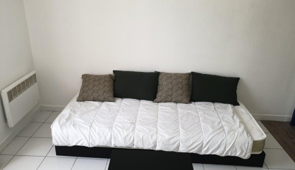 Logement tudiant Location Studio Vide Avignon (84000)