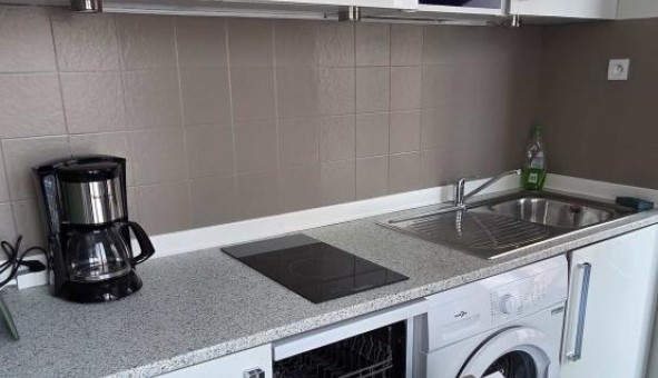 Logement tudiant Studio à Avignon (84000)