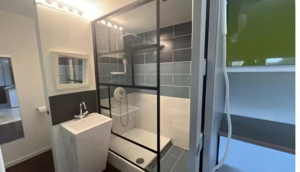 Logement tudiant Studio à Avignon (84000)