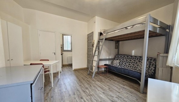 Logement �tudiant Studio &agrave; Avignon (84000)