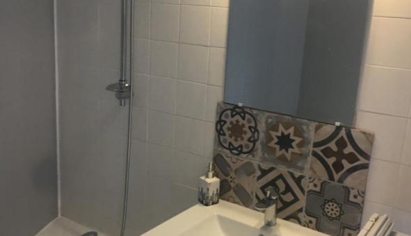 Logement �tudiant Studio &agrave; Avignon (84000)