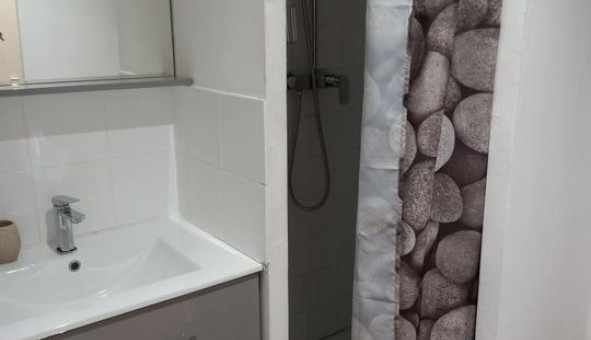 Logement �tudiant Studio &agrave; Avignon (84000)