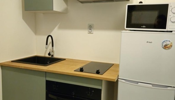 Logement tudiant Studio à Avon (79800)