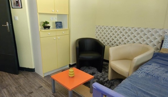 Logement tudiant Studio à Avon (79800)