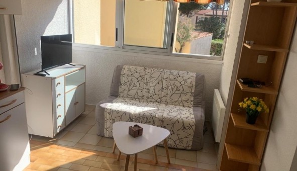 Logement tudiant Location Studio Vide Bages (11100)